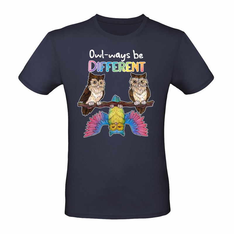 Always be different - Cute rainbow owl als T-Shirt